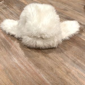 Bongo white faux fur hat with ear flaps